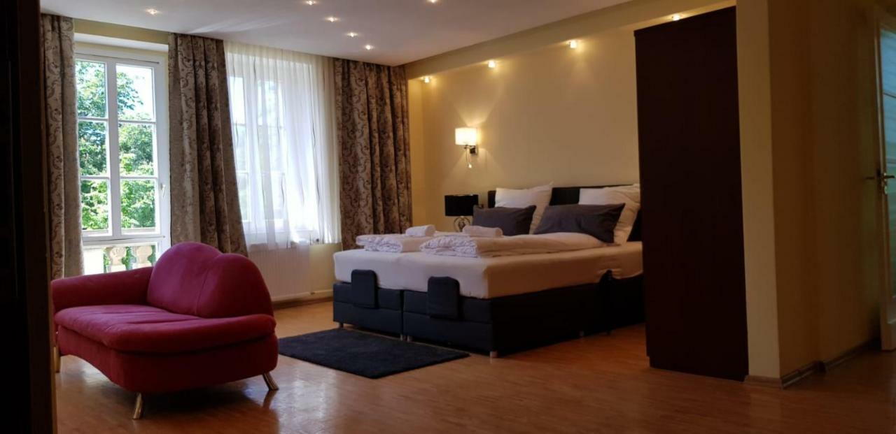 Hotel-Villa Lalee Дрезден Экстерьер фото
